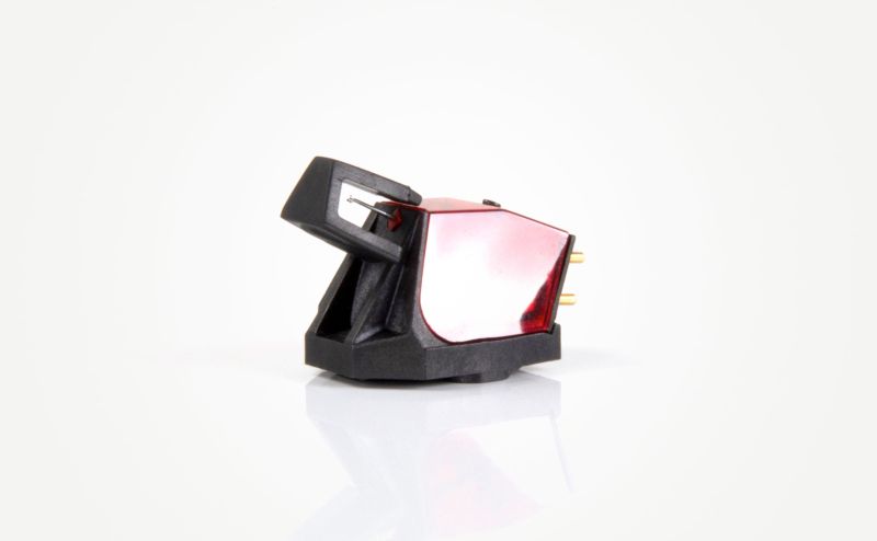 The Ania Pro with the black stylus guard clipped over the front, red cover behind it